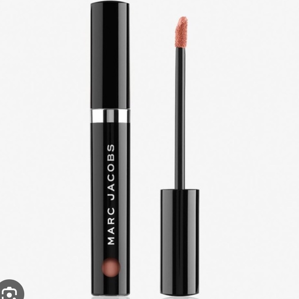 Marc Jacobs Liquid Lipstick in Slow Burn